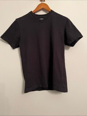 Men’s 100% Cotton Black V-Neck Short Sleeve Tee
